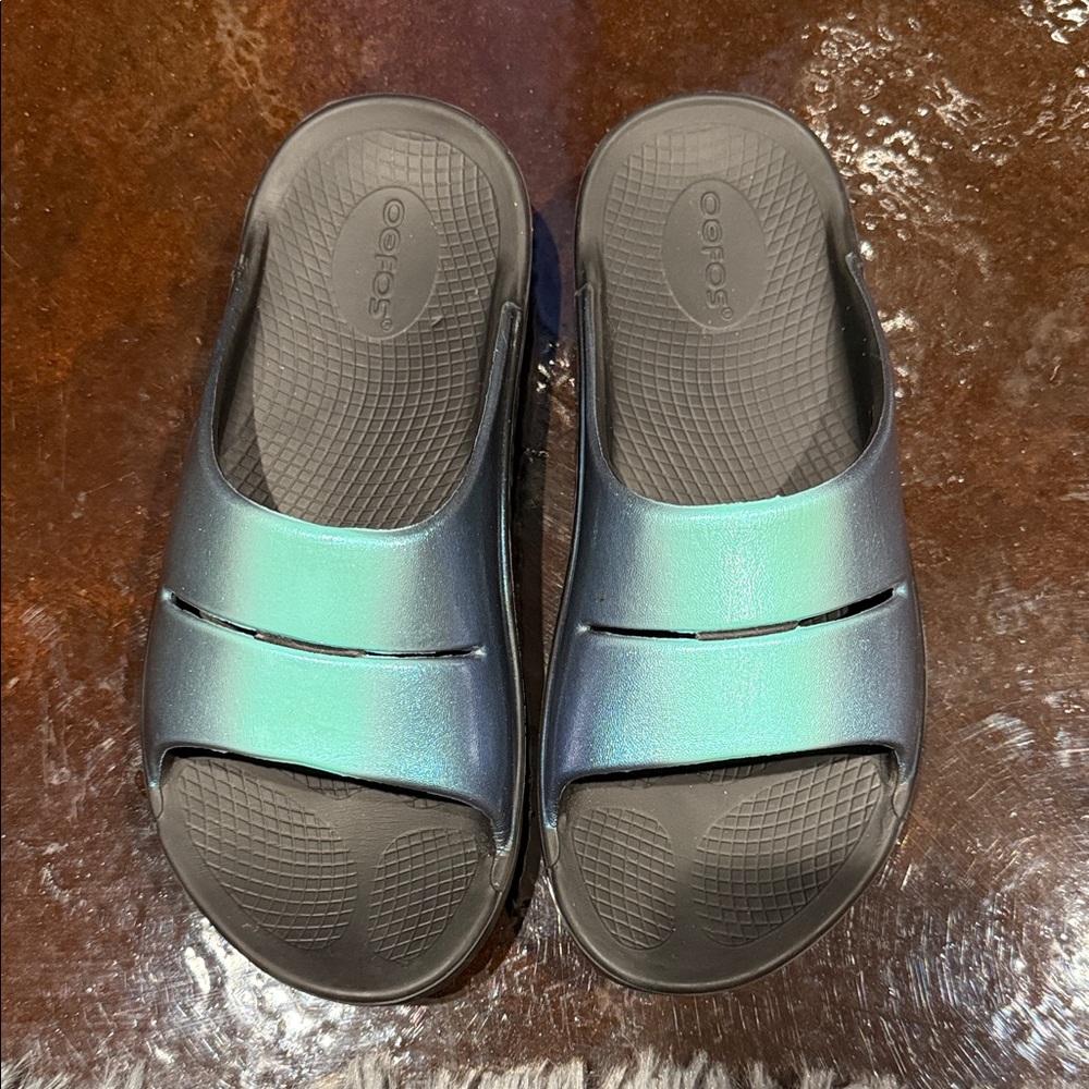 Oofos Slides - image 1